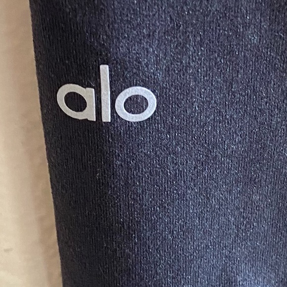 Alo High Waisted Black Legging - Picture 4 of 5
